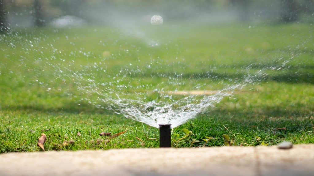 Benefits of Installing an Automatic Sprinkler System